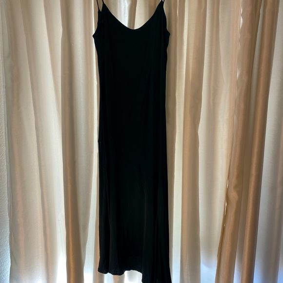 Dark Green Satin Zara Midi dress - Picture 1 of 1